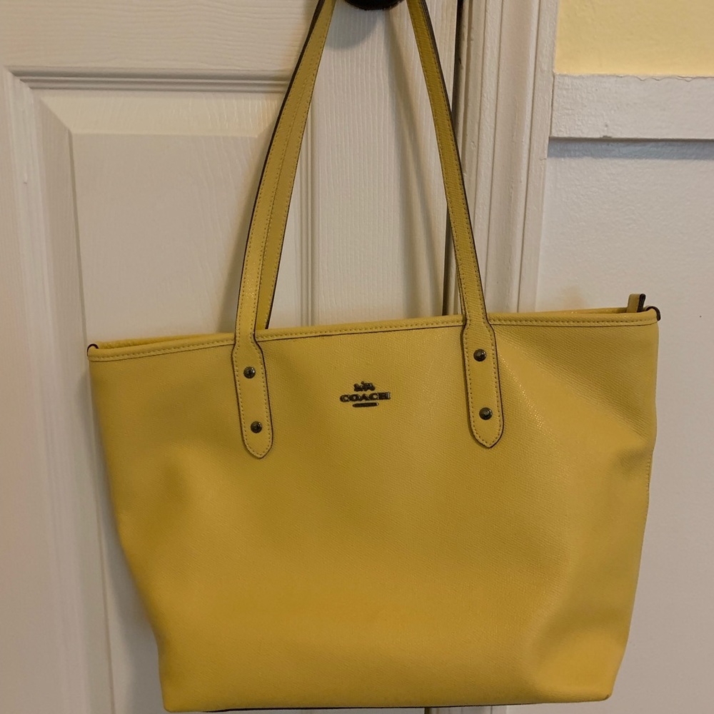 Yellow Coach bag 10in tall 15.5 wide